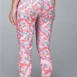 lululemon athletica Pink and‎ Red Leggings Vibrant Floral Design